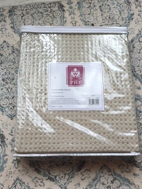 Chunky Waffle Blanket - khaki